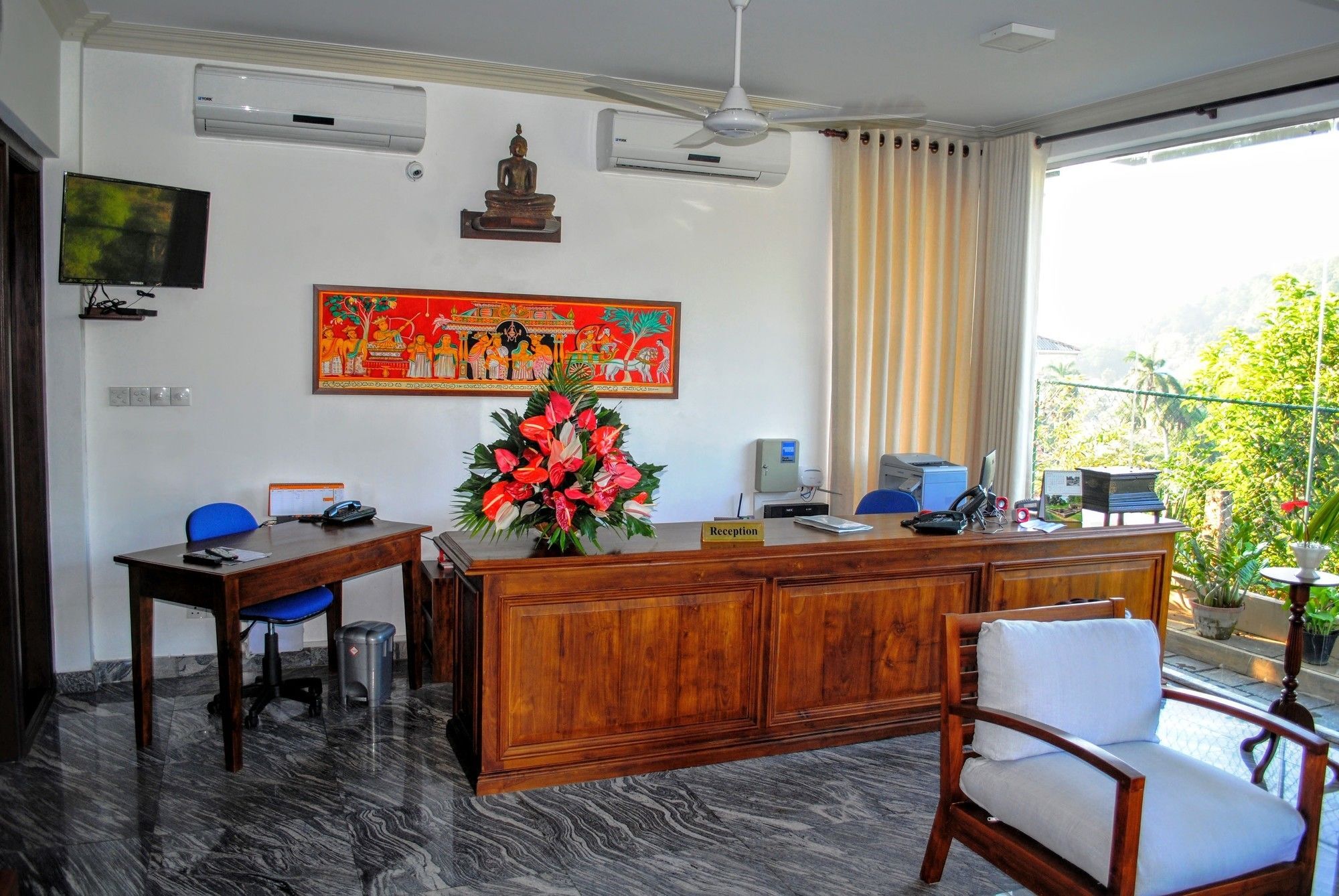 Hotel Yo Канди Екстериор снимка